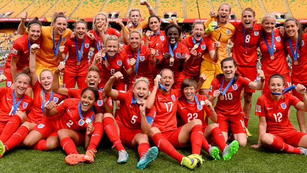 Spot on Fara Williams secures bronze for Lionesses